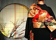 Viaggio Organizzato in Giappone: Alla Scoperta del Kimono, Icona di Eleganza e Tradizione