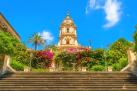 Una Sicilia che parla, risponde e ti accompagna: SiciliaMagica.com lancia la prima guida turistica AI‑powered dell’isola