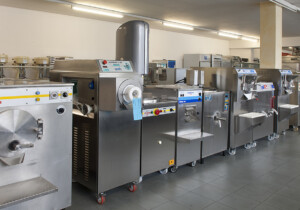 Attrezzature per gelateria e pasticceria: come scegliere strumenti professionali